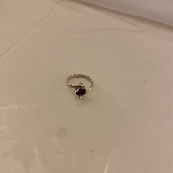 Beautiful 925 Sterling Silver Amethyst Ring Size 6.5 - Picture 7 of 7